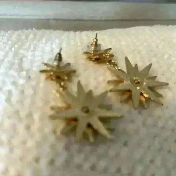 Diamonds and pearls hanging earrings - Picture 4 of 4